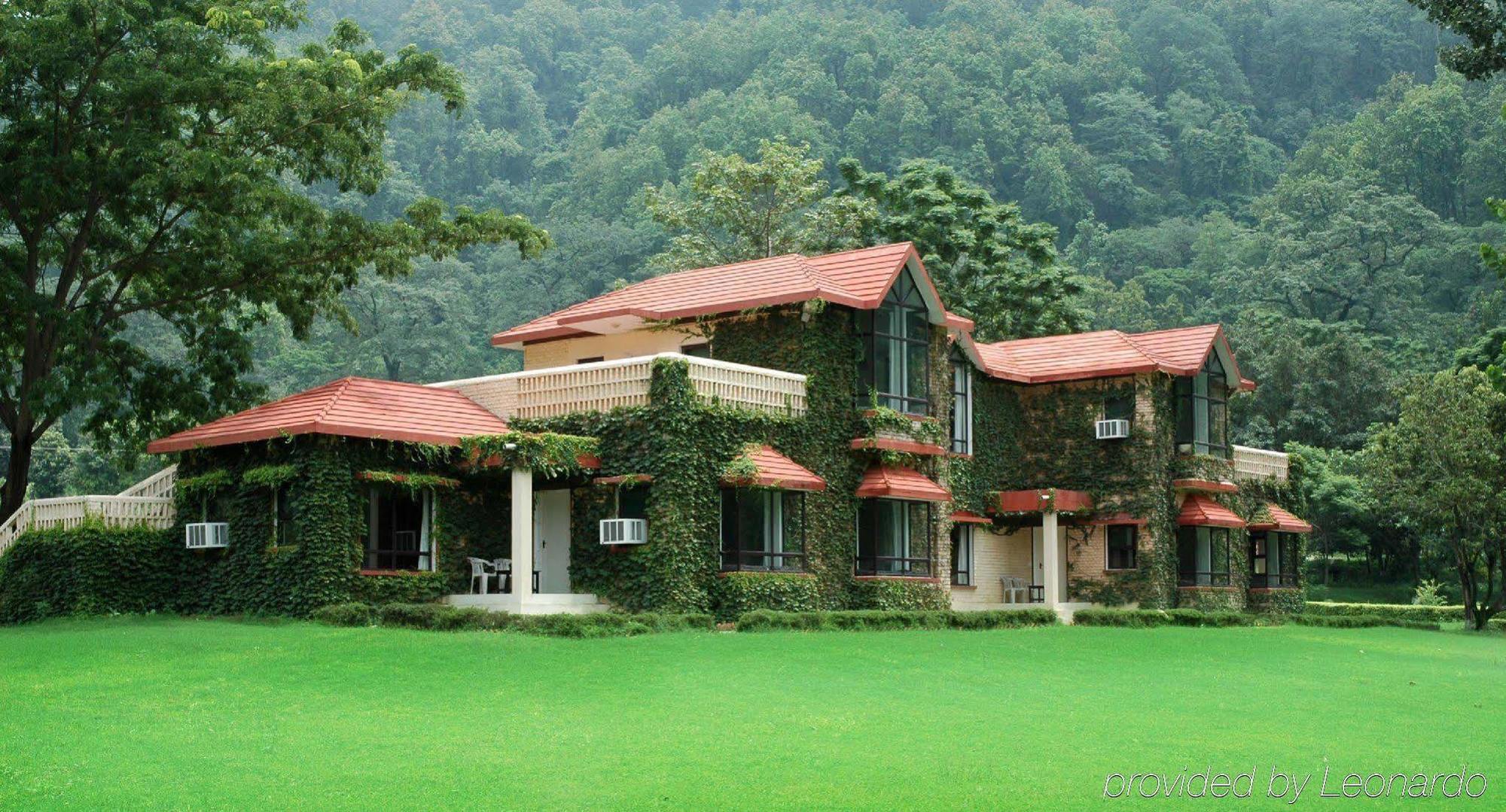 Welcomheritage Tarangi Ramganga Resort, Corbett Marchula Extérieur photo