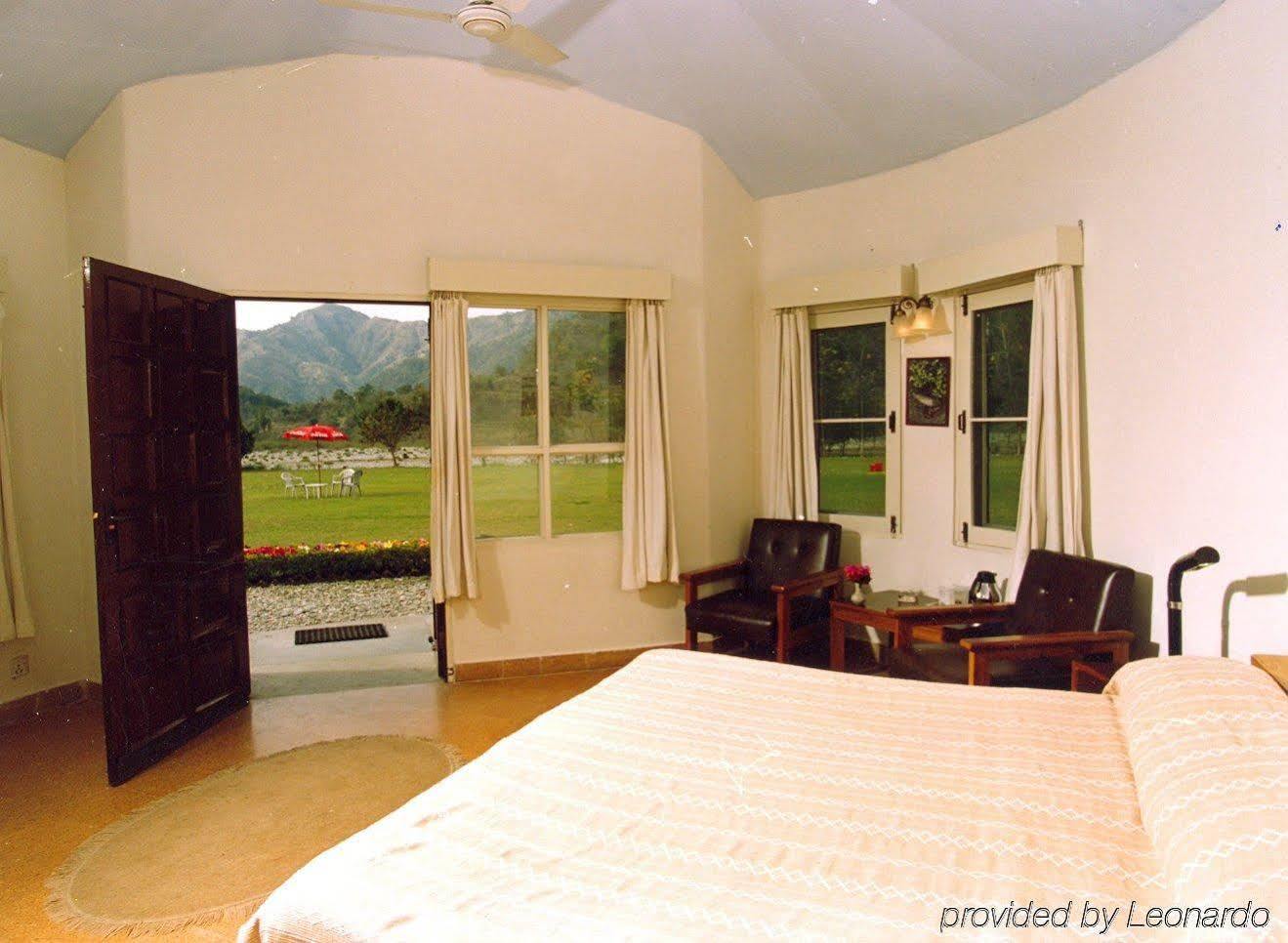 Welcomheritage Tarangi Ramganga Resort, Corbett Marchula Extérieur photo