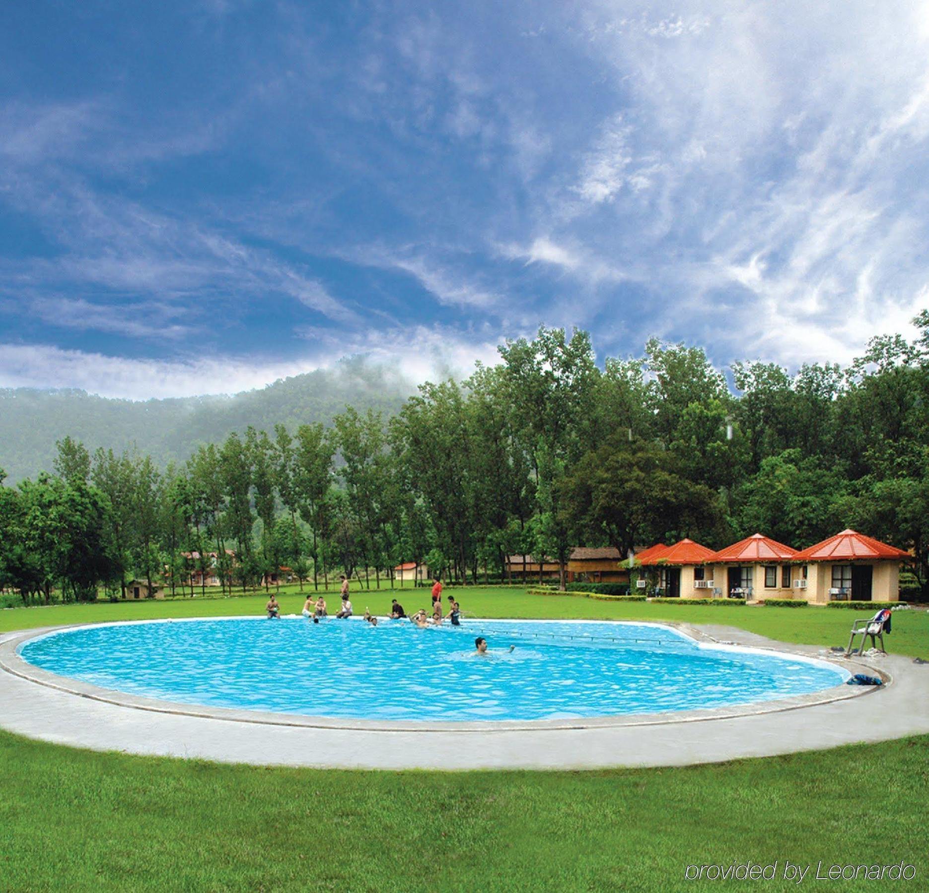 Welcomheritage Tarangi Ramganga Resort, Corbett Marchula Extérieur photo